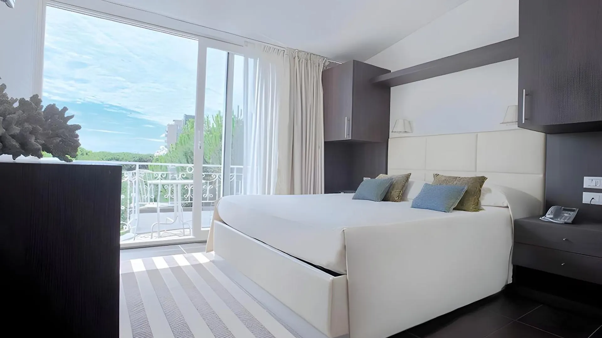 Hotel Miramare - Spa & Suites - Free Breakfast & Brunch Until 13-00 Cervia