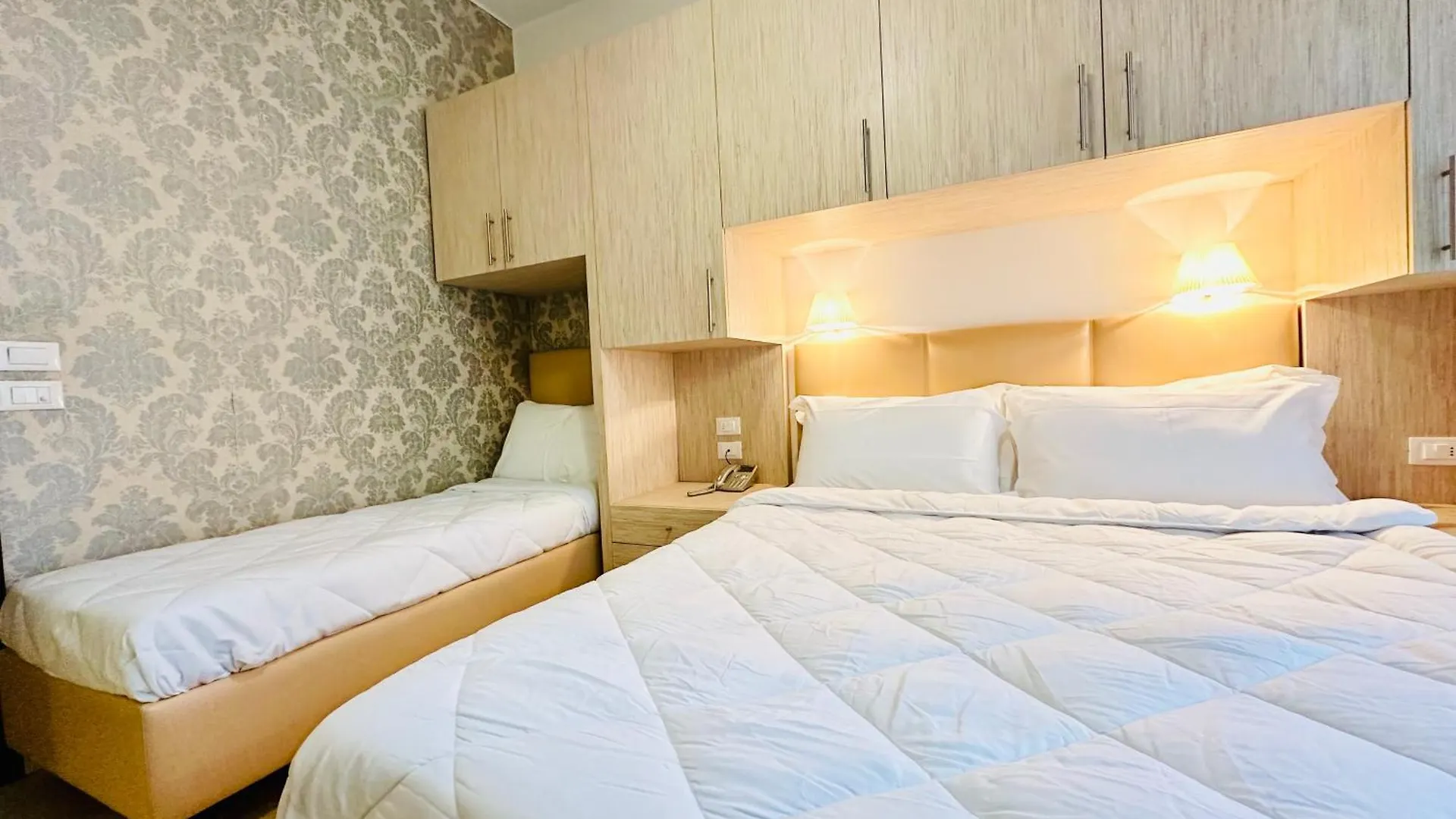 Hotel Miramare - Spa & Suites - Free Breakfast & Brunch Until 13-00 Cervia 4*,  İtalya